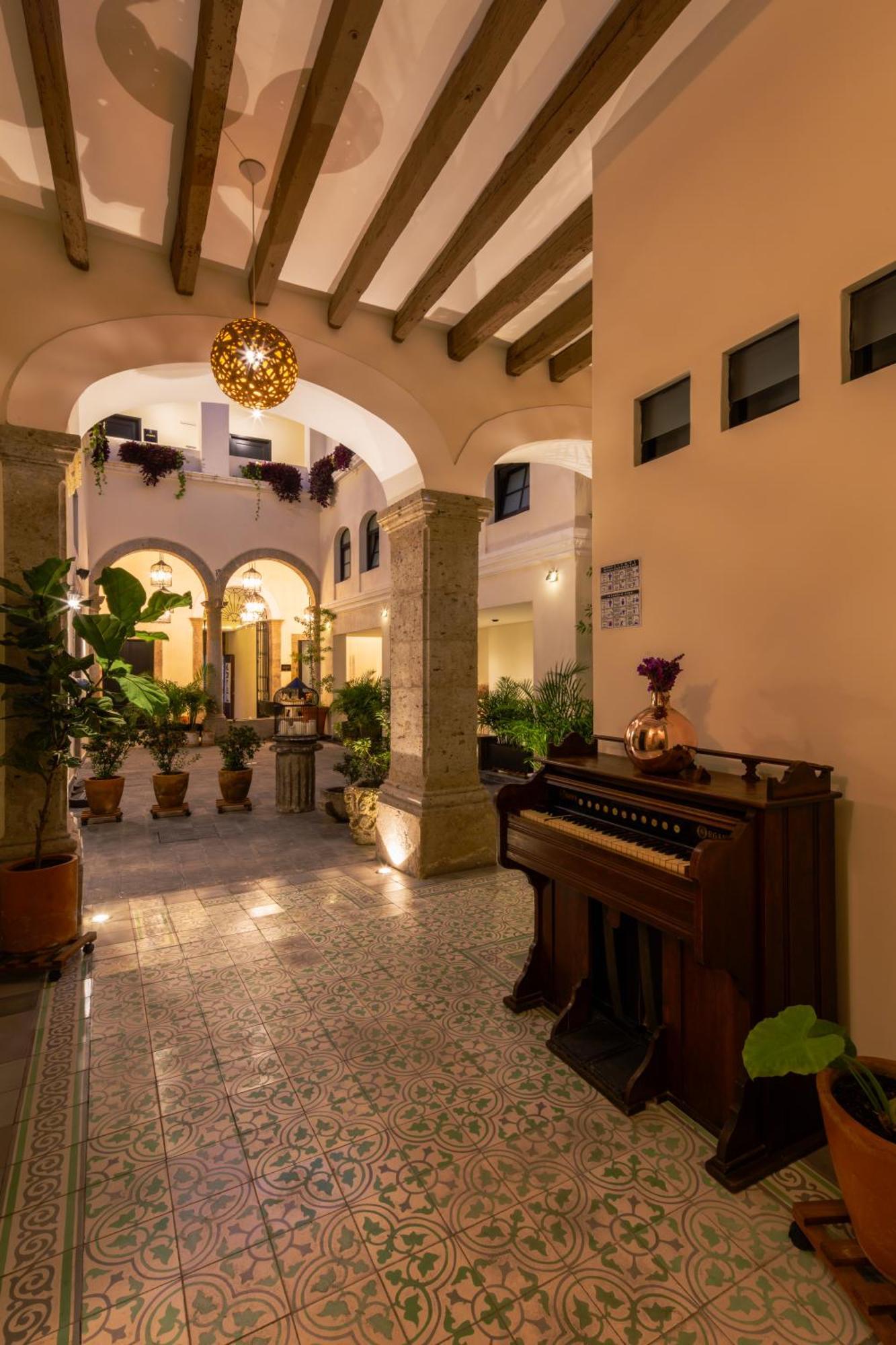 Palpatio Hotel Boutique Гвадалахара Экстерьер фото